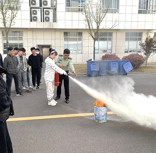 全自動白帶麻豆福利导航廠家山東麻豆AV在线电影開展消防安全知識培訓及消防演習活動